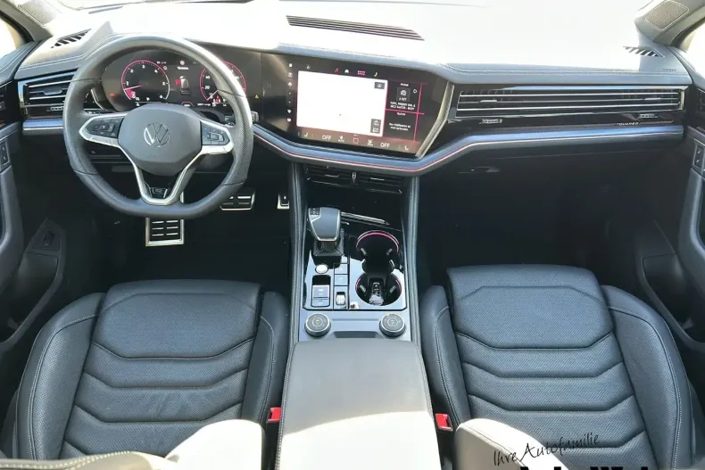 Volkswagen Touareg din 2025 cu 26.020 km - oferta VOL165467 - foto 13