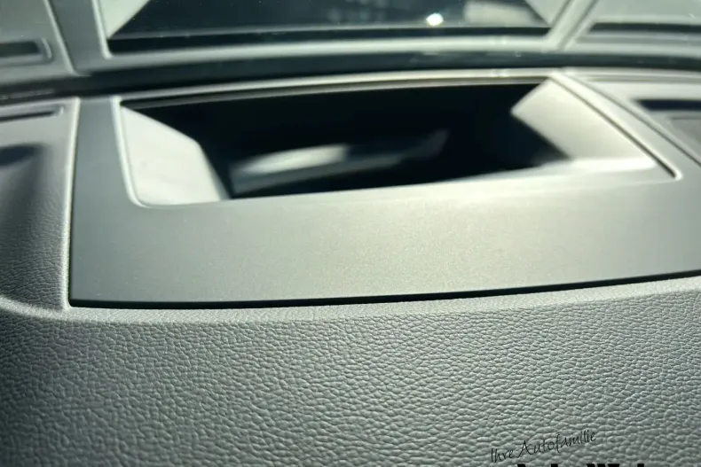 Volkswagen Touareg din 2025 cu 26.020 km - oferta VOL165467 - foto 27