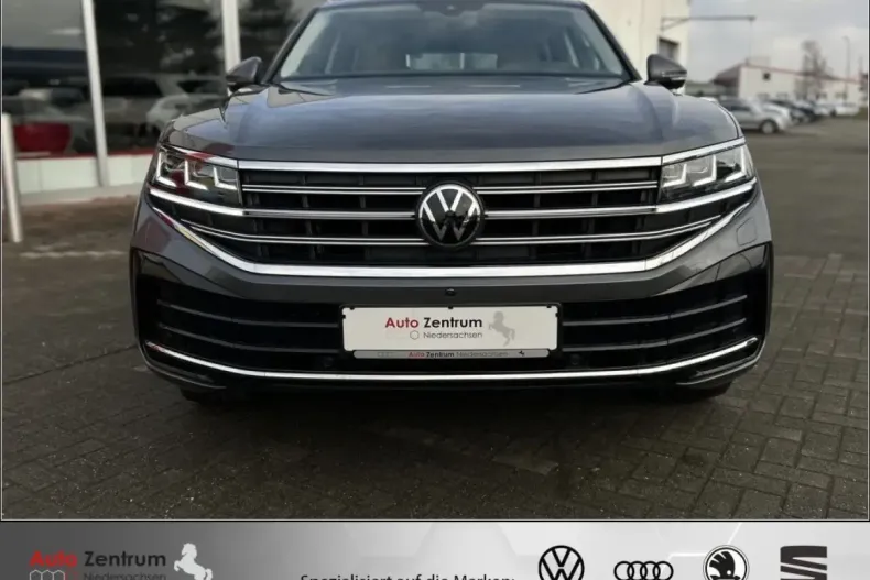 Volkswagen Touareg din 2025 cu 18.788 km - oferta VOL165468 - foto 3