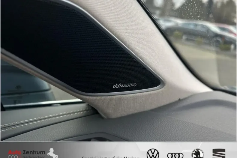 Volkswagen Touareg din 2025 cu 18.788 km - oferta VOL165468 - foto 27