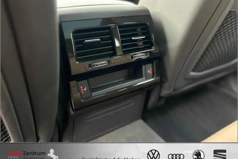 Volkswagen Touareg din 2025 cu 18.788 km - oferta VOL165468 - foto 28