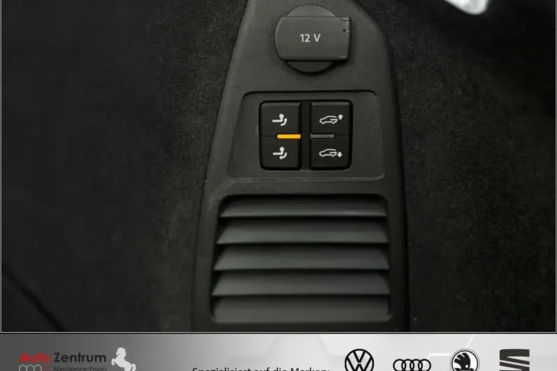 Volkswagen Touareg din 2025 cu 18.788 km - oferta VOL165468 - foto 30