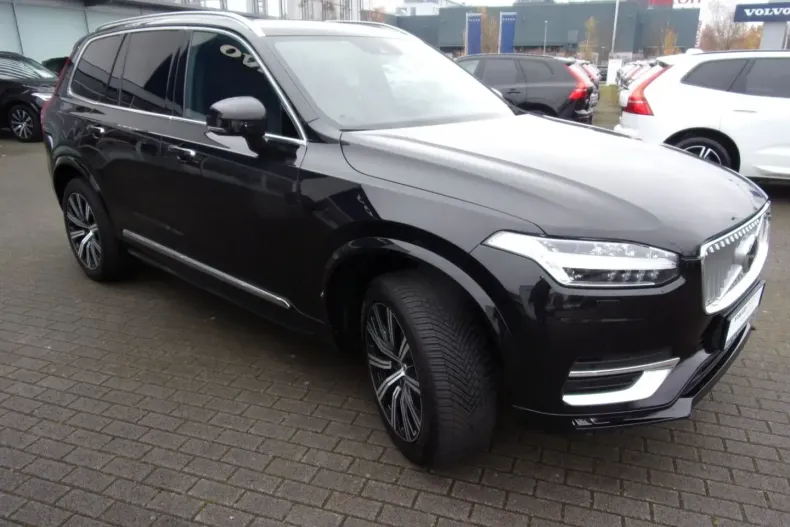 Volvo XC90 din 2022 cu 72.700 km - oferta VOL165475 - foto 2