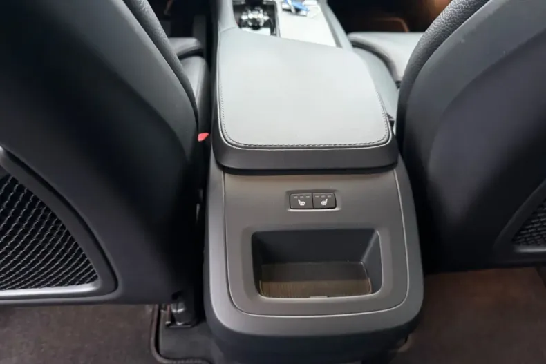 Volvo XC90 din 2022 cu 83.000 km - oferta VOL165476 - foto 16