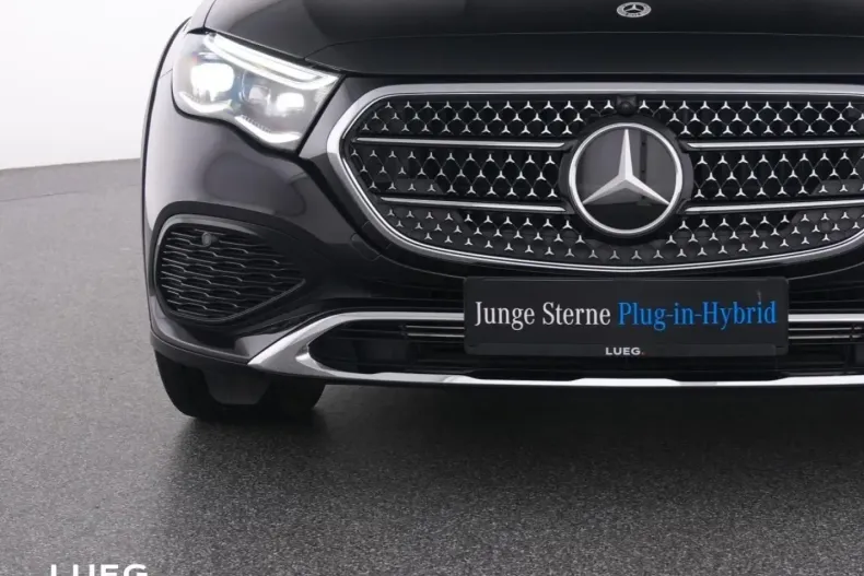 Mercedes-Benz E 300 din 2024 cu 14.701 km - oferta MER165478 - foto 17