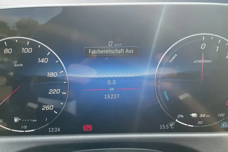 Mercedes-Benz E 300 din 2025 cu 15.500 km - oferta MER165483 - foto 11