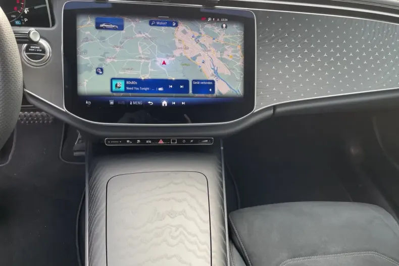 Mercedes-Benz E 300 din 2025 cu 15.500 km - oferta MER165483 - foto 15