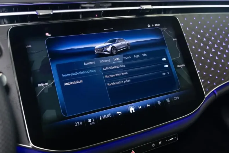 Mercedes-Benz E 300 din 2024 cu 8.229 km - oferta MER165486 - foto 12