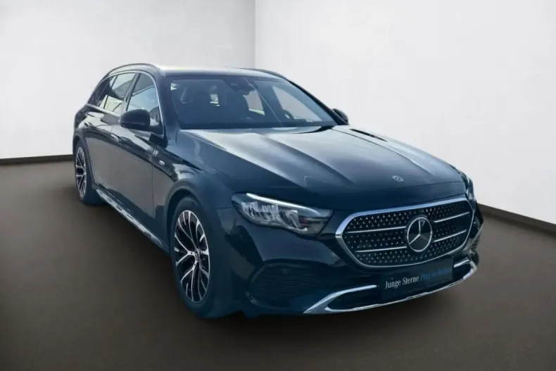 Mercedes-Benz E 300 din 2025 cu 10.540 km - oferta MER165492 - foto 6