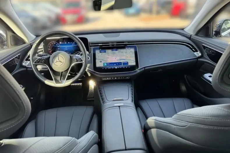 Mercedes-Benz E 300 din 2025 cu 10.540 km - oferta MER165492 - foto 11