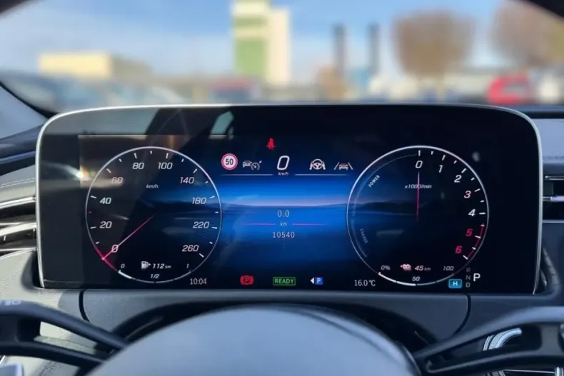 Mercedes-Benz E 300 din 2025 cu 10.540 km - oferta MER165492 - foto 14