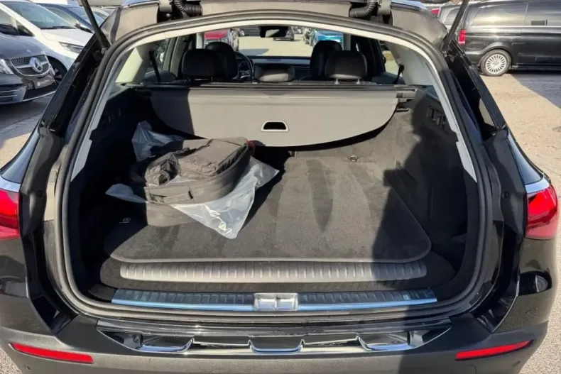 Mercedes-Benz E 300 din 2025 cu 10.540 km - oferta MER165492 - foto 15