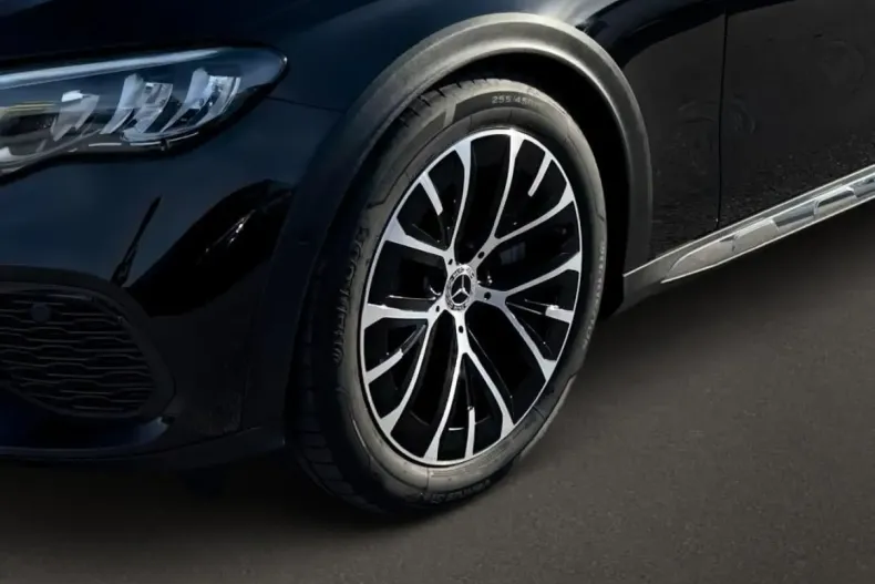 Mercedes-Benz E 300 din 2025 cu 10.540 km - oferta MER165492 - foto 16