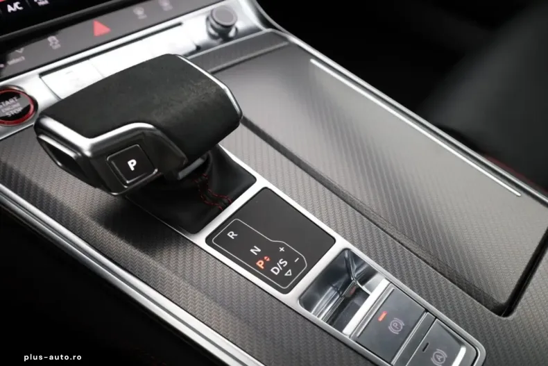 Audi RS6 din 2024 cu 19.432 km - oferta AUD165500 - foto 16