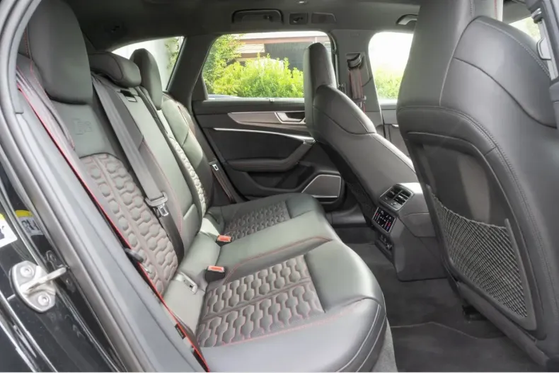 Audi RS6 din 2024 cu 13.243 km - oferta AUD165501 - foto 10