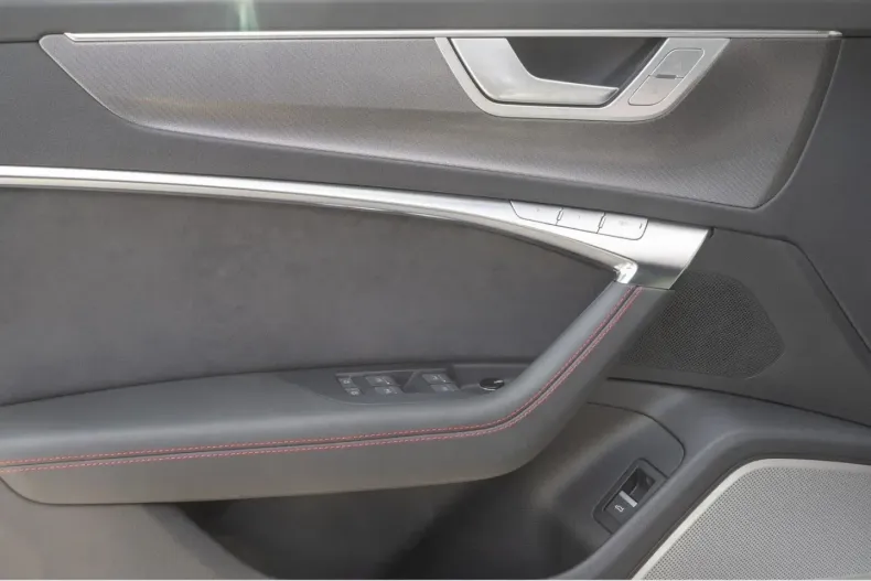 Audi RS6 din 2024 cu 13.243 km - oferta AUD165501 - foto 15