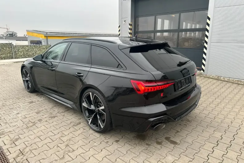 Audi RS6 din 2024 cu 12.000 km - oferta AUD165508 - foto 8