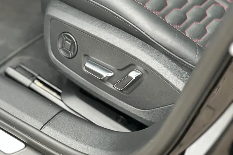 Audi RS6 din 2024 cu 12.000 km - oferta AUD165508 - foto 14