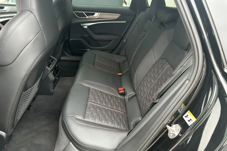 Audi RS6 din 2024 cu 12.000 km - oferta AUD165508 - foto 20