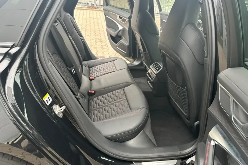 Audi RS6 din 2024 cu 12.000 km - oferta AUD165508 - foto 25