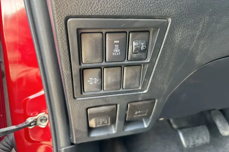 Toyota Hilux din 2020 cu 55.583 km - oferta TOY165517 - foto 10