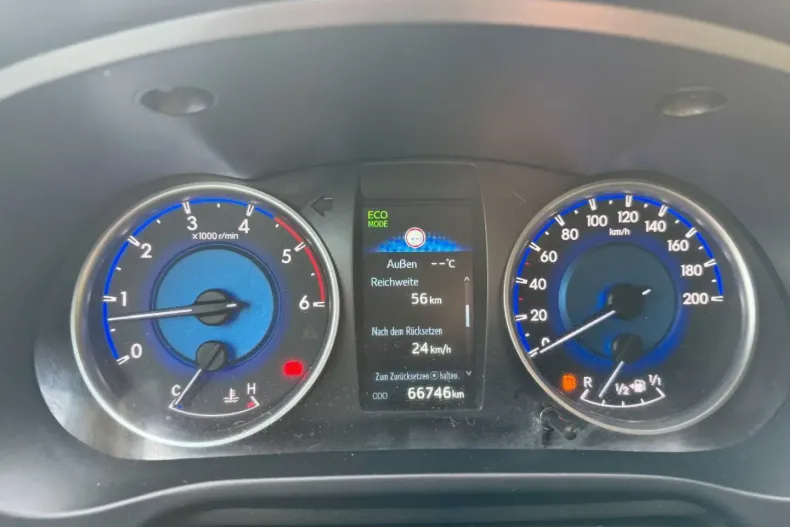 Toyota Hilux din 2020 cu 66.000 km - oferta TOY165518 - foto 20