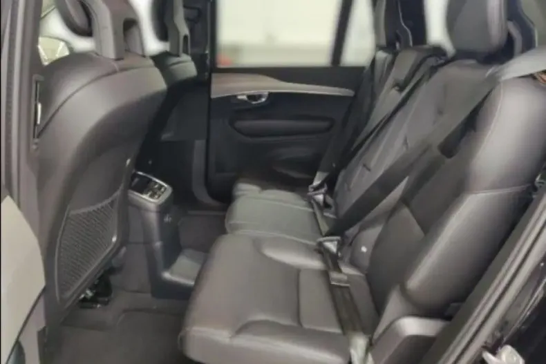 Volvo XC90 din 2021 cu 54.100 km - oferta VOL165521 - foto 8
