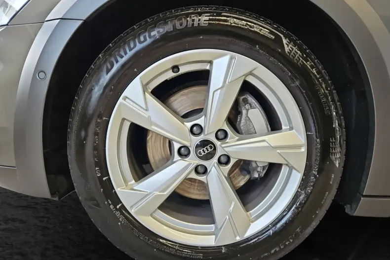 Audi A6 Allroad din 2022 cu 94.434 km - oferta AUD165535 - foto 4