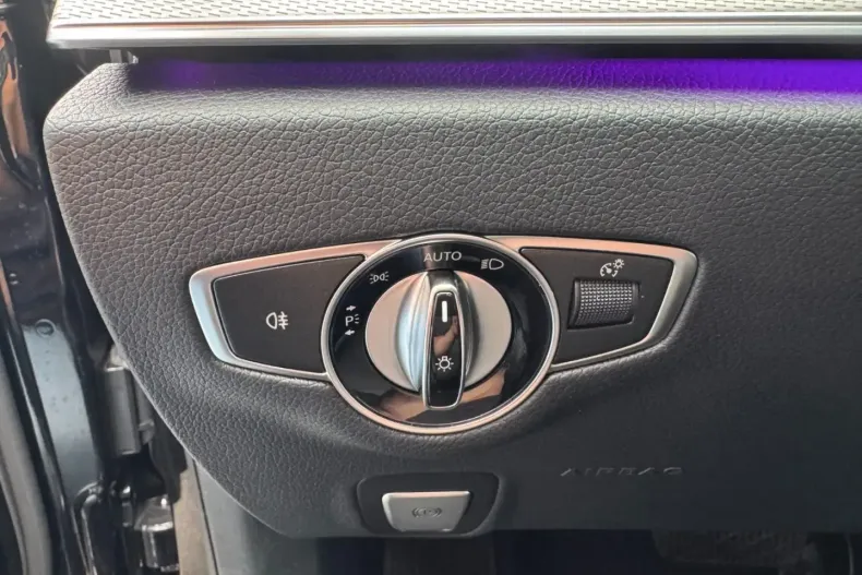 Mercedes-Benz E 220 din 2020 cu 69.300 km - oferta MER165536 - foto 12