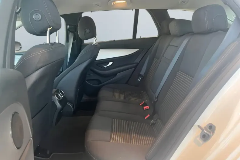 Mercedes-Benz E 300 din 2021 cu 86.000 km - oferta MER165538 - foto 14