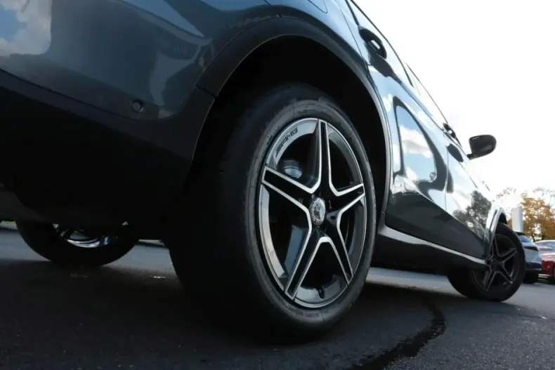 Mercedes-Benz GLC 200 din 2020 cu 72.900 km - oferta MER165545 - foto 4