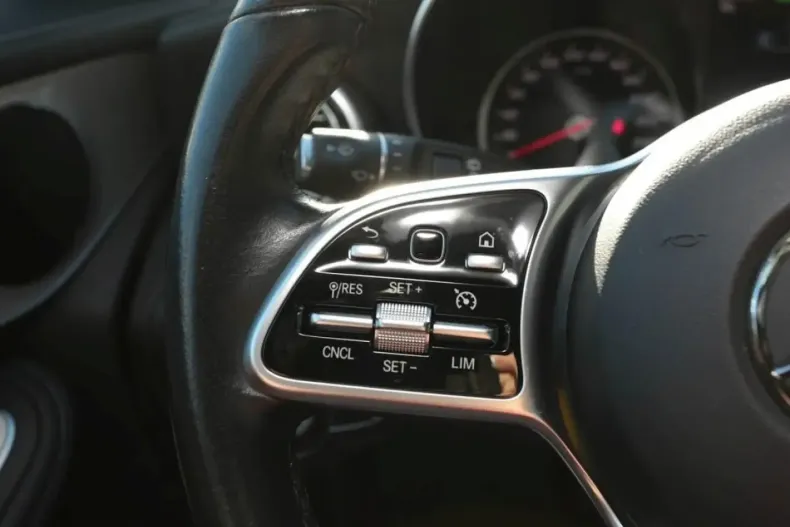 Mercedes-Benz GLC 200 din 2020 cu 72.900 km - oferta MER165545 - foto 23