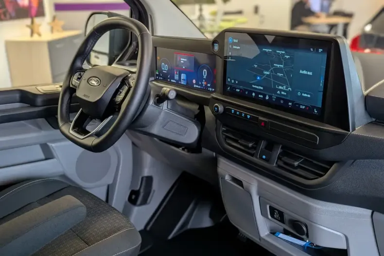 Ford Transit Custom din 2025 cu 9.831 km - oferta FOR165546 - foto 10