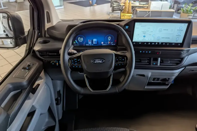 Ford Transit Custom din 2025 cu 9.831 km - oferta FOR165546 - foto 17