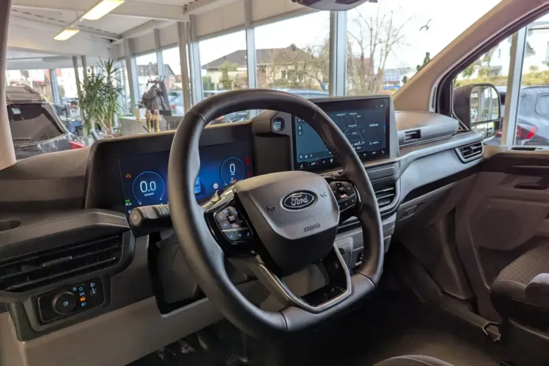 Ford Transit Custom din 2025 cu 9.831 km - oferta FOR165546 - foto 20