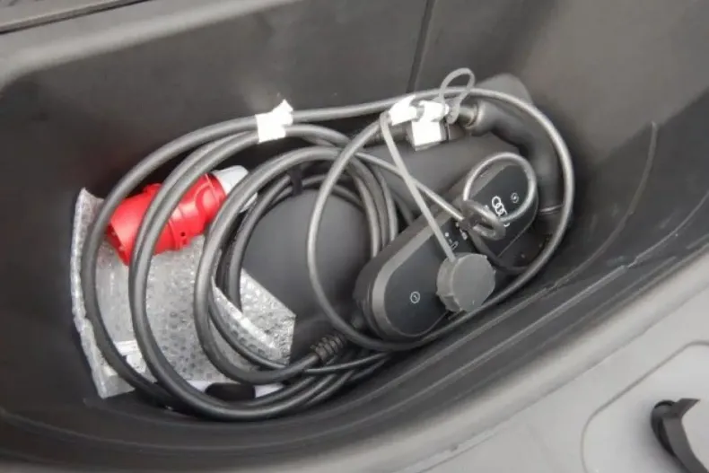 Audi SQ6 e-tron din 2024 cu 15.852 km - oferta AUD165550 - foto 11