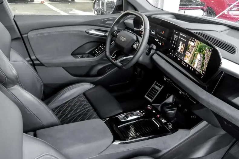 Audi SQ6 e-tron din 2024 cu 13.932 km - oferta AUD165552 - foto 3