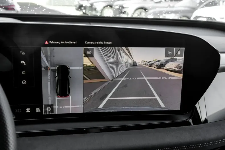 Audi SQ6 e-tron din 2024 cu 13.932 km - oferta AUD165552 - foto 12