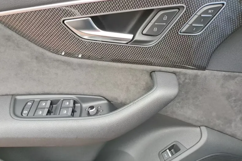 Audi SQ7 din 2021 cu 32.432 km - oferta AUD165554 - foto 11