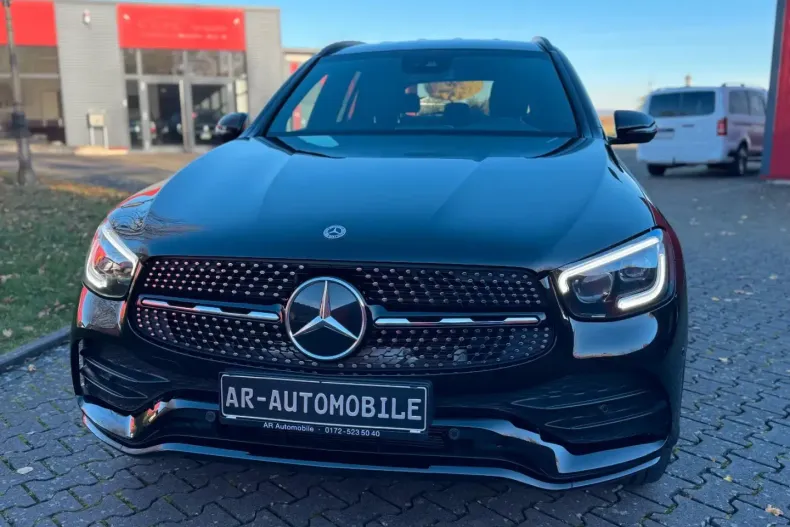 Mercedes-Benz GLC 200 din 2021 cu 98.000 km - oferta MER165560 - foto 1