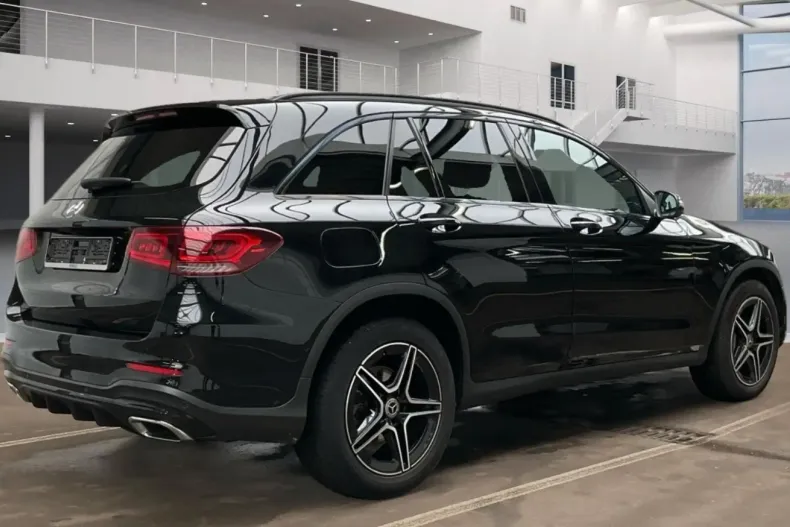 Mercedes-Benz GLC 200 din 2021 cu 98.000 km - oferta MER165560 - foto 3