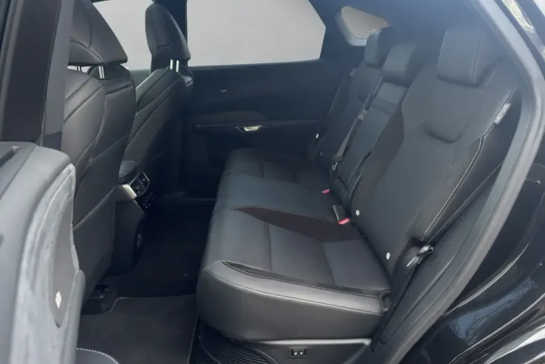 Lexus RX 500 din 2023 cu 46.050 km - oferta LEX165571 - foto 16