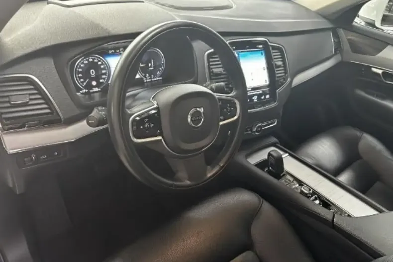 Volvo XC90 din 2021 cu 77.150 km - oferta VOL165577 - foto 9