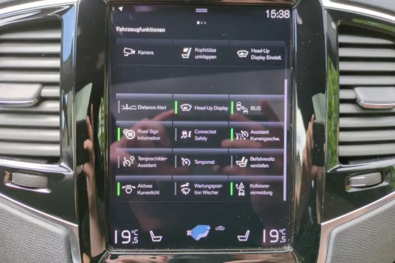 Volvo XC90 din 2021 cu 84.700 km - oferta VOL165580 - foto 26