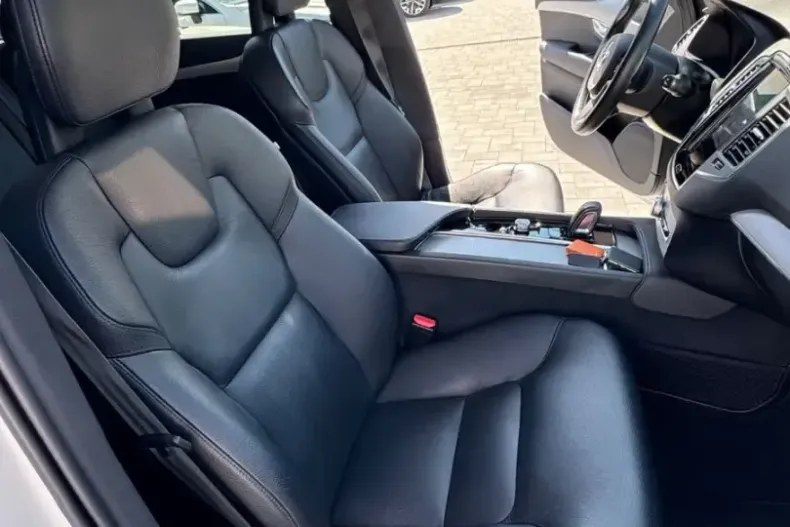 Volvo XC90 din 2020 cu 73.000 km - oferta VOL165581 - foto 19