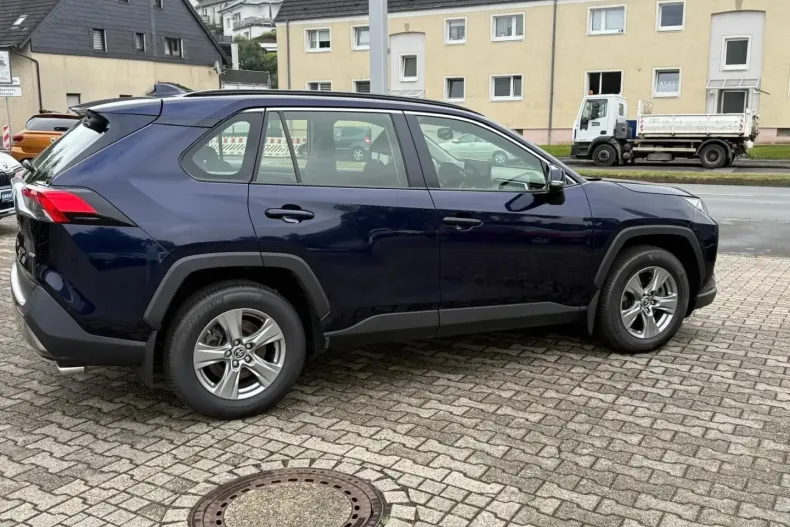 Toyota RAV4 din 2023 cu 50.860 km - oferta TOY165593 - foto 6