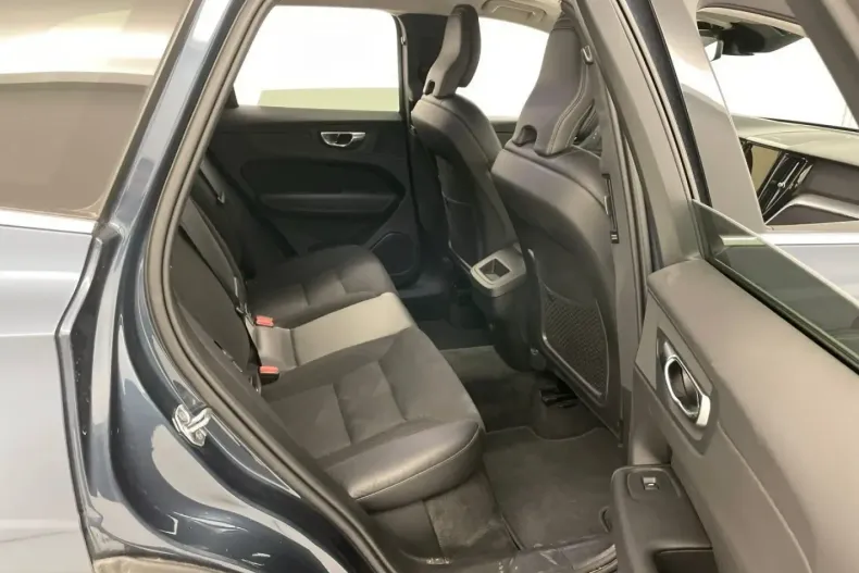 Volvo XC60 din 2020 cu 86.207 km - oferta VOL165605 - foto 7