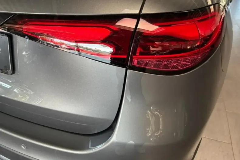 Mercedes-Benz GLC 220 din 2023 cu 41.714 km - oferta MER165623 - foto 6