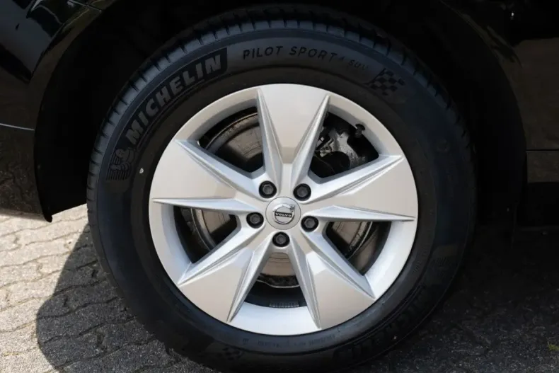 Volvo XC60 din 2023 cu 52.386 km - oferta VOL165630 - foto 6