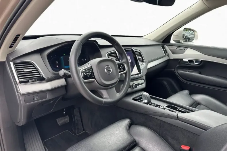 Volvo XC90 din 2023 cu 59.500 km - oferta VOL165660 - foto 4